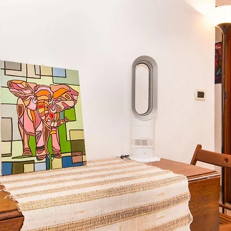 Vanchiglietta Roomy Apartament