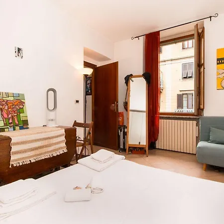 Vanchiglietta Roomy Apartament *